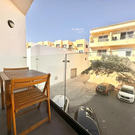 Salty Loft En El Centro De Corralejo, Terraza Privada, Cocina Completa Y Wifi 코라레호